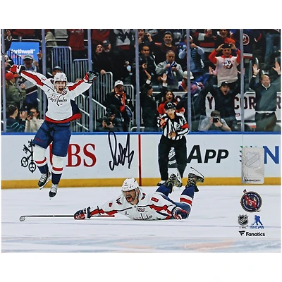 Photographie autographiée d'Alexander Ovechkin des Capitals de Washington pour célébrer son 895e but (8" x 10")
