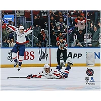 Photographie autographiée d'Alexander Ovechkin des Capitals de Washington pour célébrer son 895e but (8" x 10")