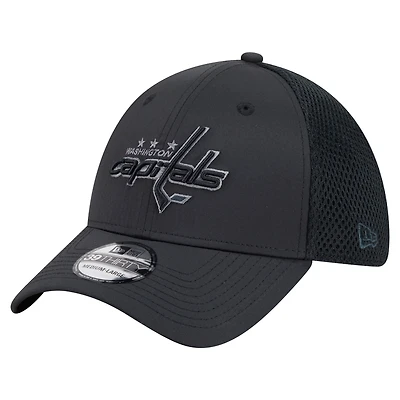 Men's New Era  Black Washington Capitals Blackout 39THIRTY Flex Fit Hat