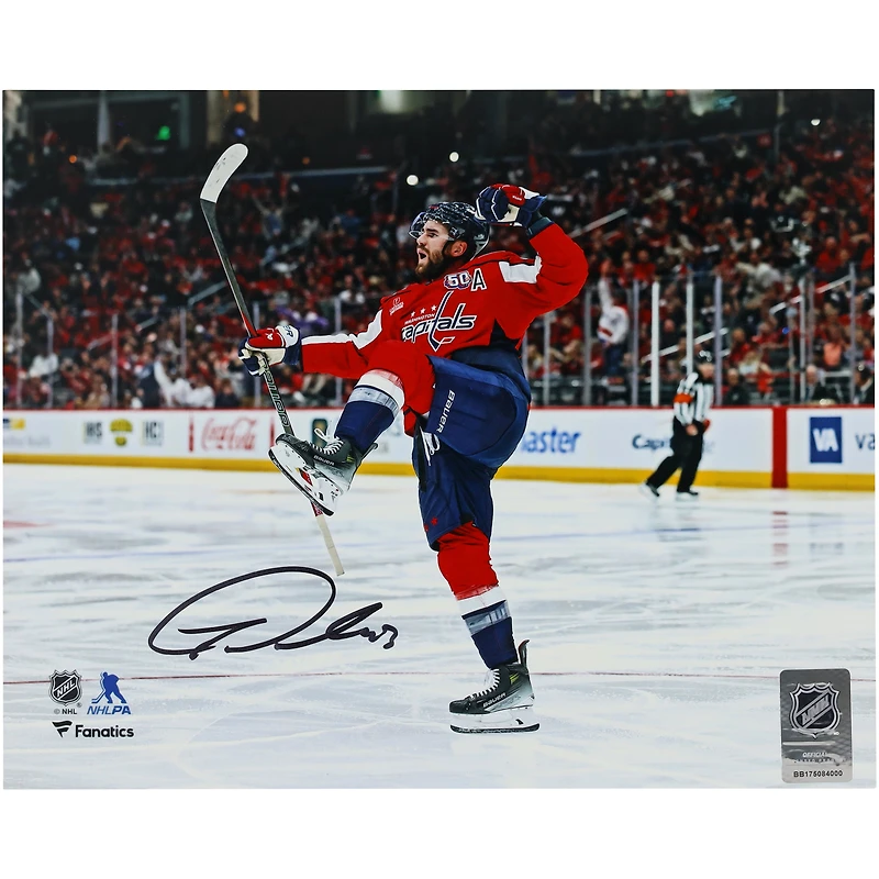 V106832 Casquettes Tom Wilson Washington Capitals Autographié 8" x 10" Maillot Rouge Célébration Photographie 43 Tom Wilson AUT 08x10 PHOTO 45646 AUTPHO 08HKWI0016 #1