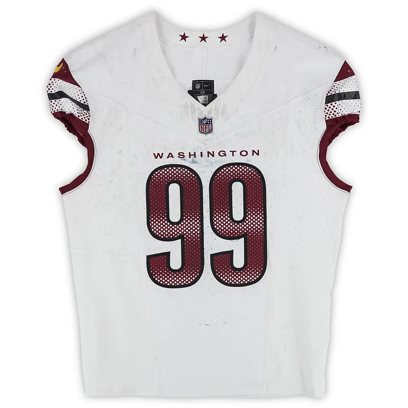 Maillot blanc Nike n° 99 porté par Javon Kinlaw (Washington Commanders) lors du match contre les New York Giants le 14 décembre 2025