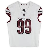 Maillot blanc Nike n° 99 porté par Javon Kinlaw (Washington Commanders) lors du match contre les New York Giants le 14 décembre 2025