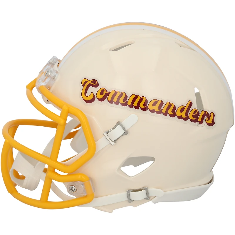 Casque Riddell Retro Speed ​​Mini autographié par Jayden Daniels, des Washington Commanders