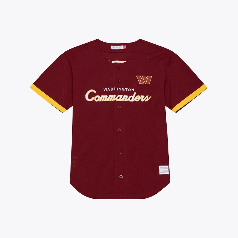 Maillot de mode Mitchell & Ness bordeaux Washington Commanders pour homme, en maille et à boutons, style entraîneur-chef.