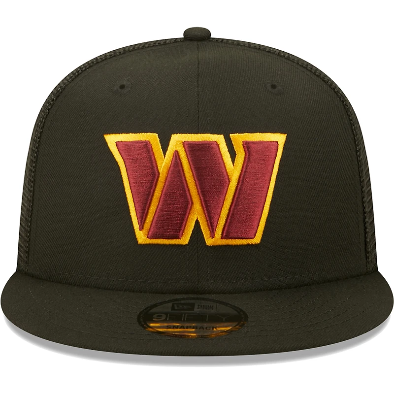 Men's New Era Burgundy Washington Commanders Core Team 9FIFTY Trucker Snapback Hat