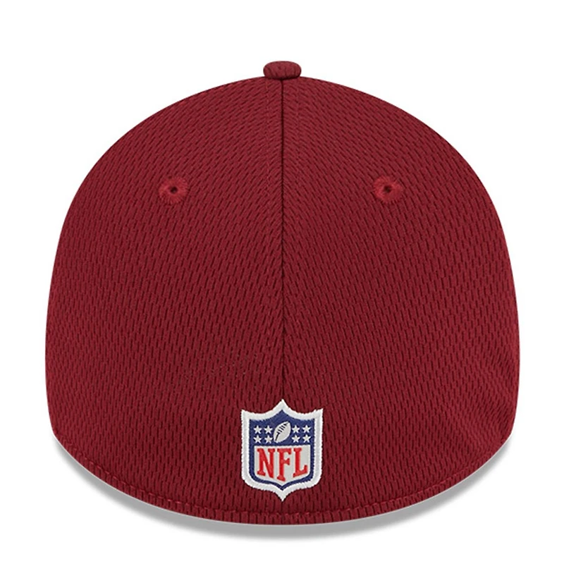 Casquette 39THIRTY Flex Fit Camp d'entraînement NFL 2023 Washington Commanders bourgogne New Era pour homme