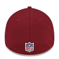 Casquette 39THIRTY Flex Fit Camp d'entraînement NFL 2023 Washington Commanders bourgogne New Era pour homme