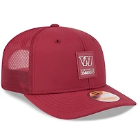 Casquette camionneur ajustable 9SEVENTY bordeaux New Era pour homme, Washington Commanders 2025 Sideline