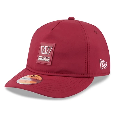 Casquette ajustée New Era 59FIFTY bordeaux Washington Commanders 2025 Sideline Retro Crown pour homme