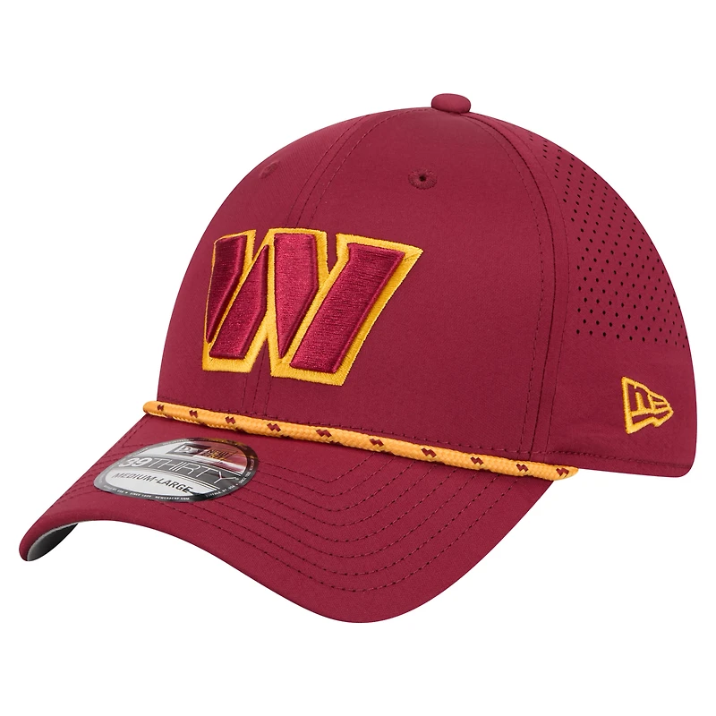 Men's New Era Burgundy Washington Commanders Perforated 39THIRTY Flex Hat