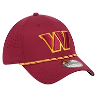 Men's New Era Burgundy Washington Commanders Perforated 39THIRTY Flex Hat
