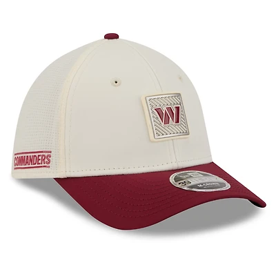 Men's New Era  Cream/Burgundy Washington Commanders 2026 NFL Training Camp 39THIRTY Flex Hat