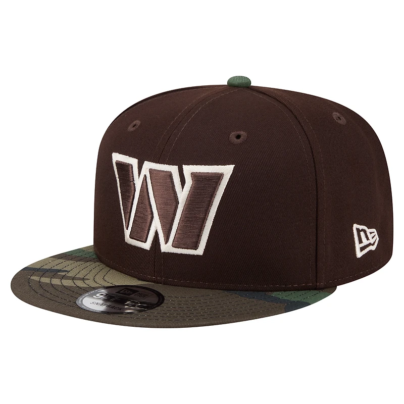 Casquette snapback New Era Washington Commanders marron foncé, motif camouflage Burnt Wood, modèle 9FIFTY pour homme