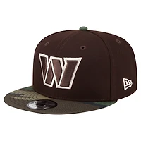 Casquette snapback New Era Washington Commanders marron foncé, motif camouflage Burnt Wood, modèle 9FIFTY pour homme