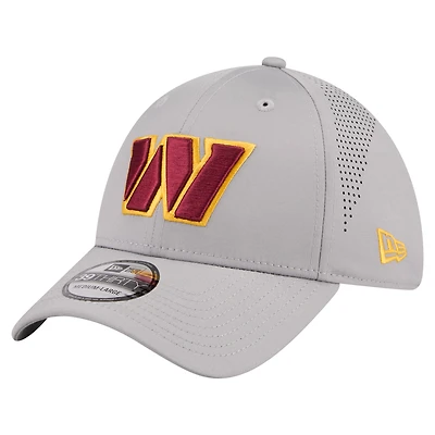 Casquette New Era grise Washington Commanders perforée 39THIRTY Flex pour homme