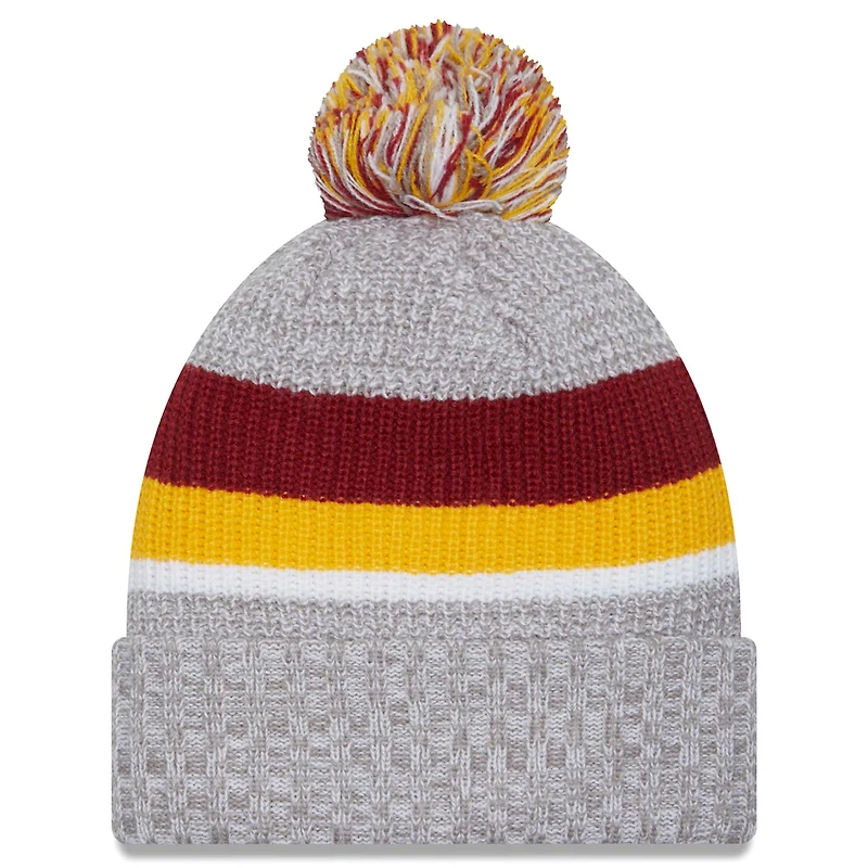 Bonnet en tricot à revers Washington Commanders New Era gris chiné pour hommes avec pompon
