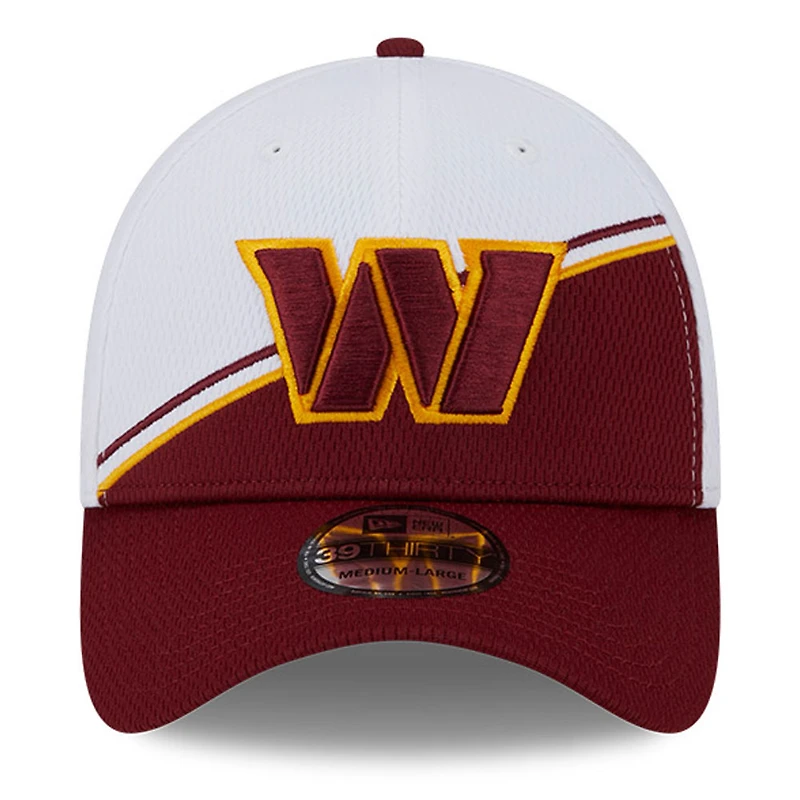 Casquette flex 39THIRTY Sideline Washington Commanders 2023 New Era pour homme, blanc/bourgogne