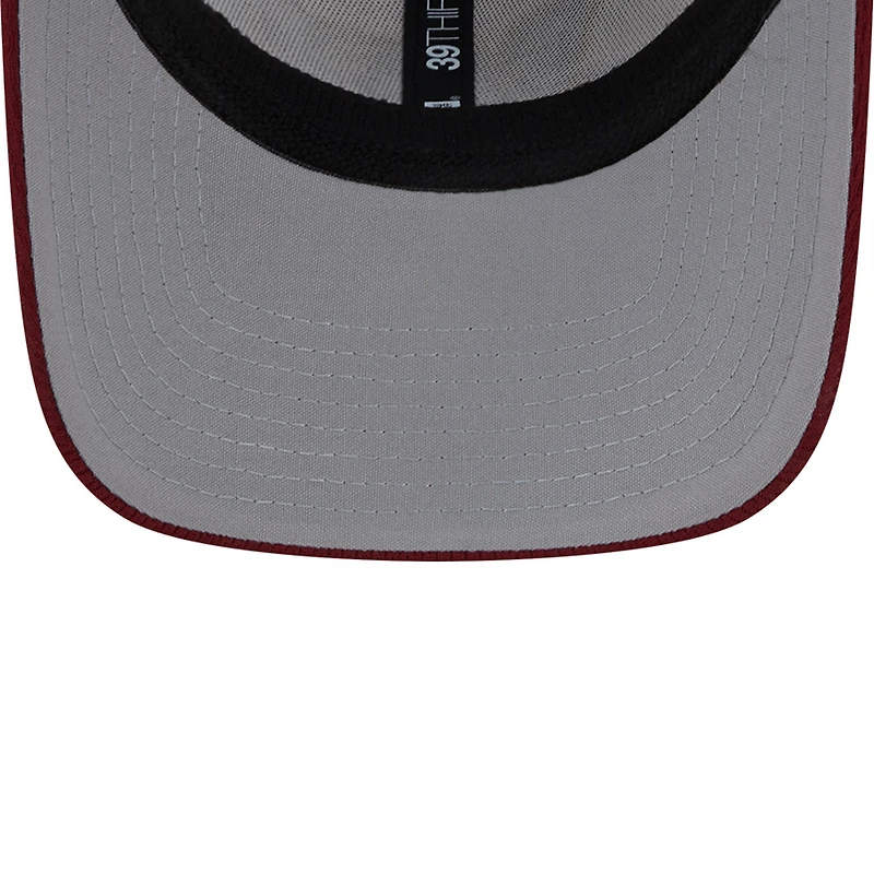 Casquette flex 39THIRTY Sideline Washington Commanders 2023 New Era pour homme, blanc/bourgogne