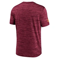 T-shirt Nike bordeaux Washington Commanders Sideline Velocity Dri-FIT pour homme