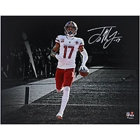 Photographie autographiée de 11"x 14" de Terry McLaurin, commandants de Washington
