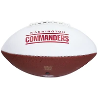 Ballon de football à panneau blanc autographié par Terry McLaurin des Washington Commanders