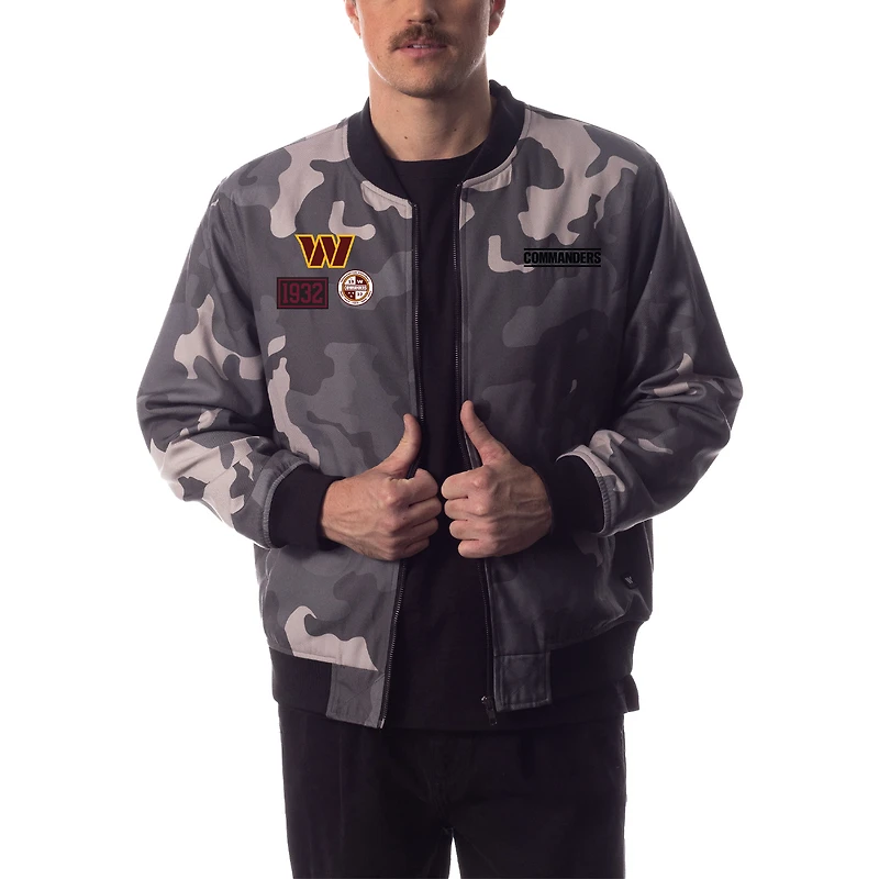 Blouson aviateur camouflage unisexe The Wild Collective gris Washington Commanders