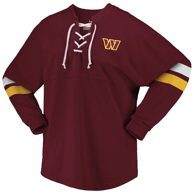 T-shirt à manches longues et col en V lacets Fanatics pour femmes bordeaux Washington Commanders Spirit jersey