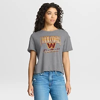 T-shirt Fanatics Heather Gray Washington Commanders Overplayed Tribute Tri-Blend Boxy pour femmes