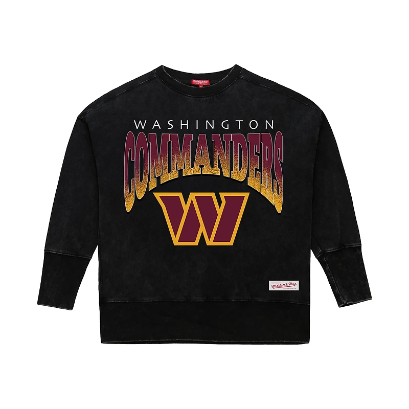 Sweat-shirt ras du cou noir Washington Commanders Delineate Mineral Wash pour femme de Mitchell & Ness
