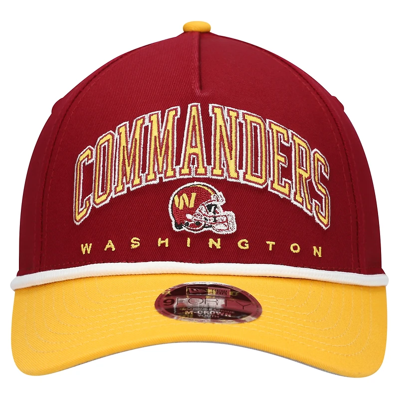 Casquette ajustable New Era 9FORTY A-Frame bordeaux/or Washington Commanders Arch COOLERA pour jeunes