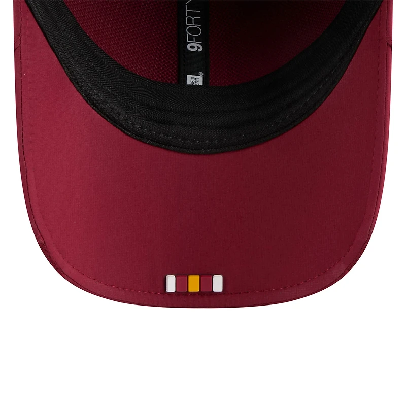 Casquette ajustable 9FORTY bordeaux New Era pour jeunes Washington Commanders 2025 Sideline