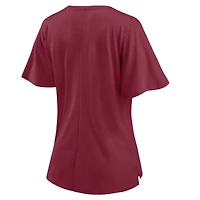 T-shirt à col en V Fanatics pour femmes, bordeaux, équipe de football Washington, Southpaw Flutter