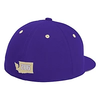 Casquette de baseball ajustée sur le terrain des Huskies Washington pour hommes adidas violette