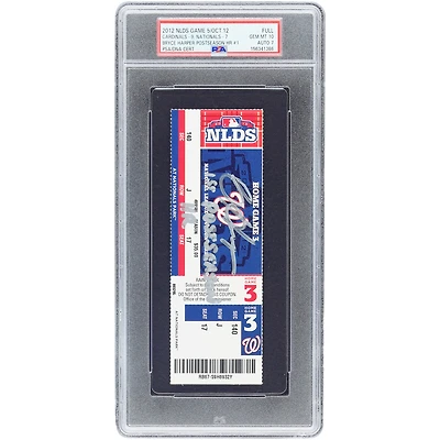 Billet autographié par Bryce Harper des Nationals de Washington, match 5 de la série de division de la Ligue nationale, authentifié par PSA le 7 octobre 2012, avec inscription « 1er circuit en séries éliminatoires ».