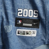 Maillot Nike City Connect bleu n° 5 de CJ Abrams, porté par les Washington Nationals lors de plusieurs matchs de la saison 2025 de la MLB.