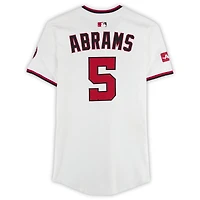 V106832 WANATS CJ Abrams Washington Nationals Maillot blanc n° 5 utilisé lors du match contre les Athletics le 6 août 2025 CJ Abrams UNS GU JERSEY 45884 COLGMUJER GUBBJR5405 n° 3