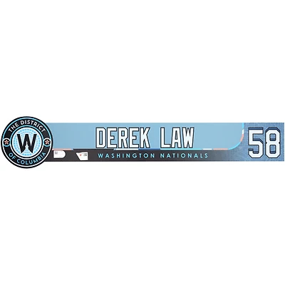 Plaque nominative Blue City Connect n° 58 de Derek Law, joueur des Washington Nationals, saison 2025 de la MLB