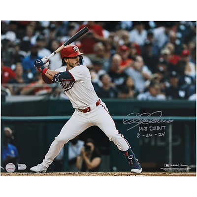 Photo dédicacée de Dylan Crews (Washington Nationals) pour ses débuts en MLB (40,6 x 50,8 cm) avec inscription « Débuts en MLB le 26/08/2024 ».