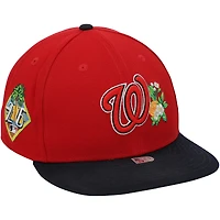 Casquette rouge officielle de James Wood, joueur des Nationals de Washington, lors du camp d'entraînement de printemps de la MLB 2026