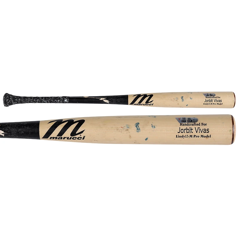 Bâton cassé Marucci beige utilisé par Jorbit Vivas des Washington Nationals lors du match contre les Philadelphia Phillies le 30 mars 2026 - Pièce unique