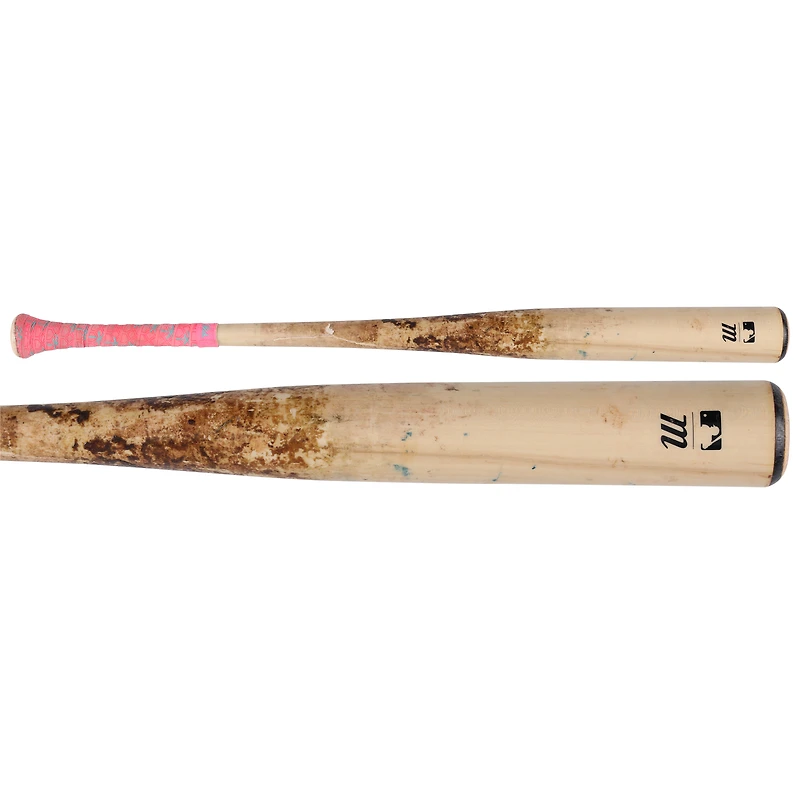 La batte cassée de José Tena, utilisée par Tan Marucci, des Nationals de Washington, contre les Guardians de Cleveland le 6 mai 2025 - Premier match du programme double