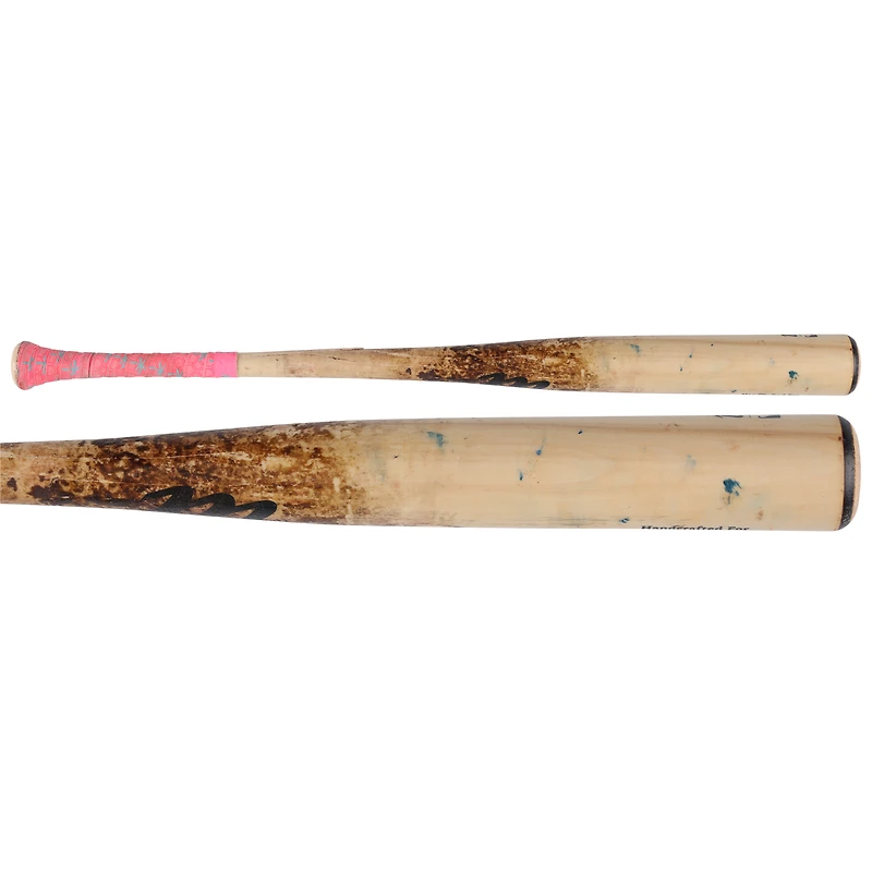 La batte cassée de José Tena, utilisée par Tan Marucci, des Nationals de Washington, contre les Guardians de Cleveland le 6 mai 2025 - Premier match du programme double
