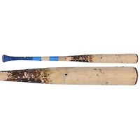 La batte cassée de Tan Marucci, utilisée par José Tena pour les Nationals de Washington, contre les Rockies du Colorado, le 19 avril 2025