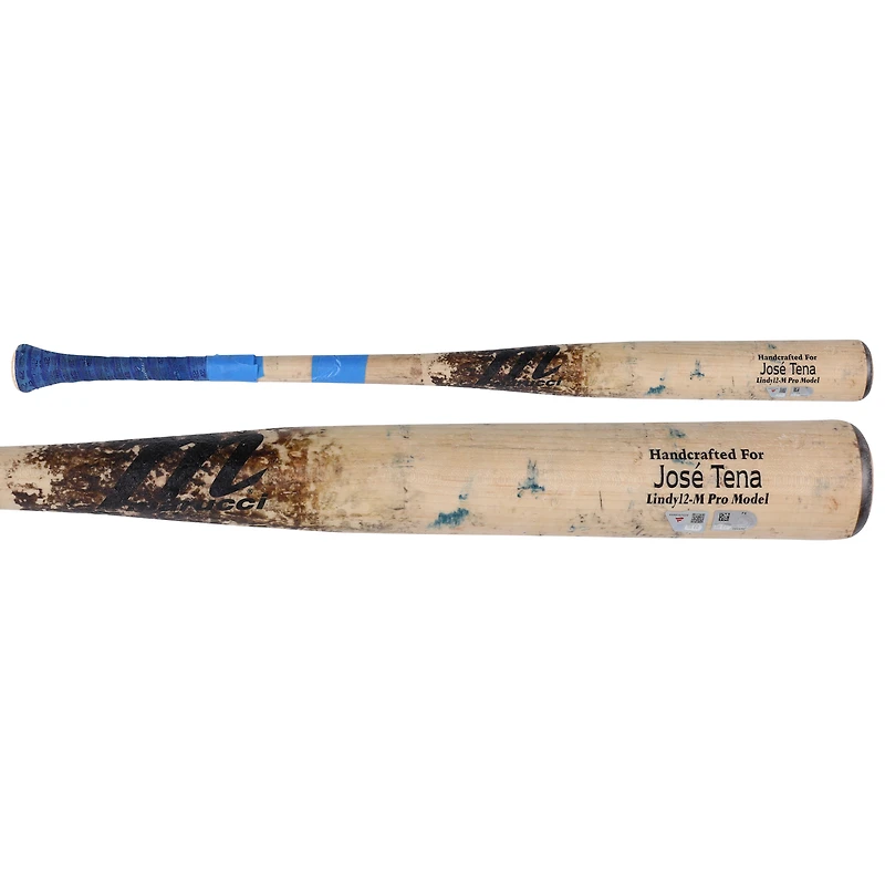 La batte cassée de Tan Marucci, utilisée par José Tena pour les Nationals de Washington, contre les Rockies du Colorado, le 19 avril 2025