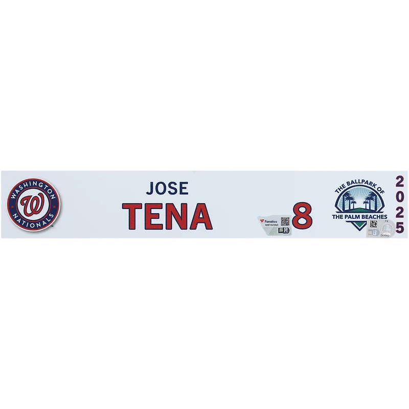 Plaque signalétique n° 8 de José Tena, joueur des Nationals de Washington, lors de l'entraînement de printemps 2025 de la MLB