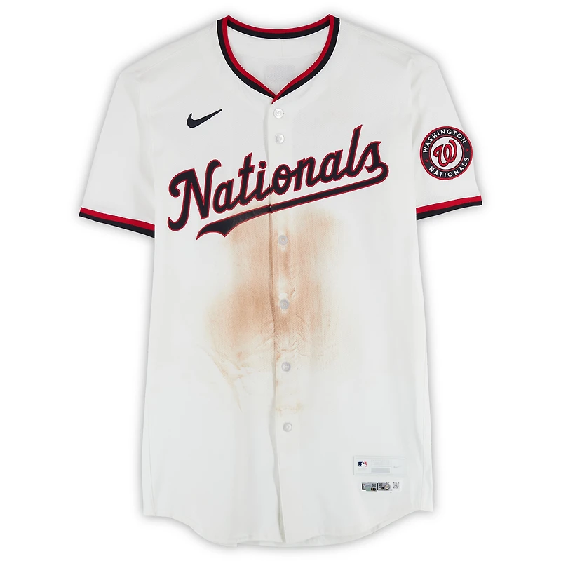 Maillot Nike blanc n° 2 de Luis García Jr., porté par les Nationals de Washington, lors du match contre les Phillies de Philadelphie, le 27 mars 2025