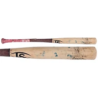 Batte cassée beige/rouge des Louisville Slugger de Luis García Jr., utilisée par les Nationals de Washington, lors du match contre les Brewers de Milwaukee, le 12 juillet 2025