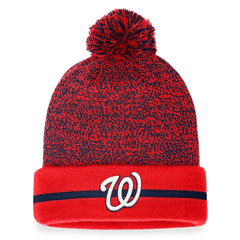 Bonnet en tricot à revers Space-Dye Fanatics rouge/bleu marine pour hommes avec pompon