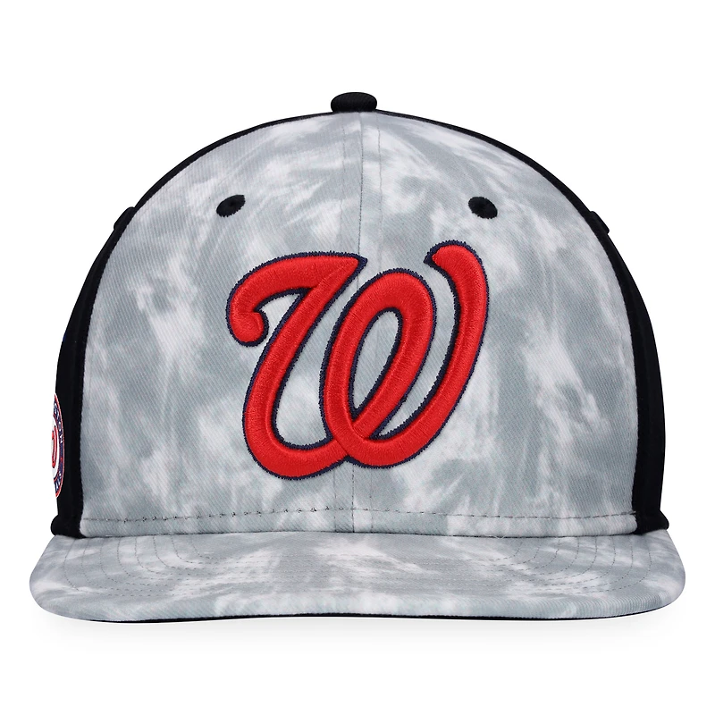Men's Majestic Gray Washington Nationals Smoke Dye Snapback Hat