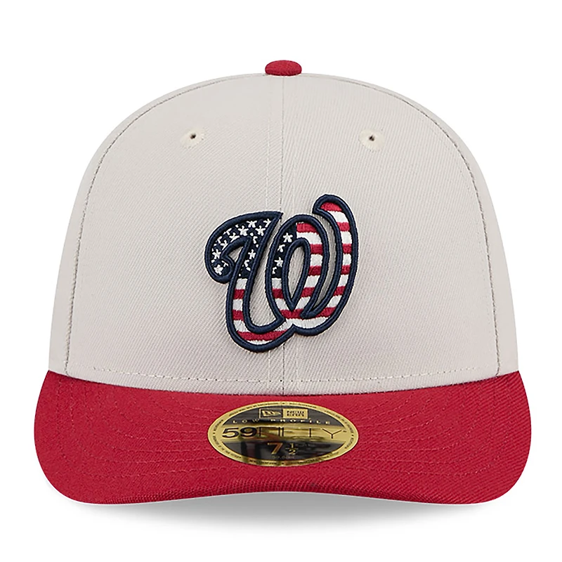Casquette ajustée 59FIFTY à profil bas du 4 juillet New Era pour hommes, kaki/rouge, Washington Nationals 2024